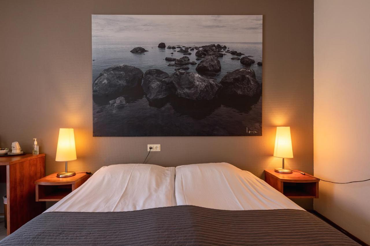 B&B Hotel Rebecca Де-Вал Экстерьер фото
